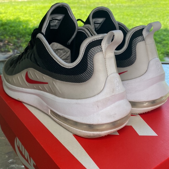 Preworn Nike Air Max Axis. Excellent Condition. Size 11.5 - Picture 4 of 7